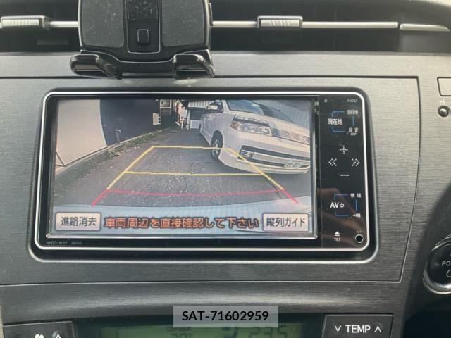 Toyota PRIUS 2010-04 8666761-22