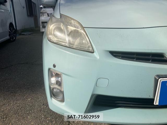 Toyota PRIUS 2010-04 8666761-4