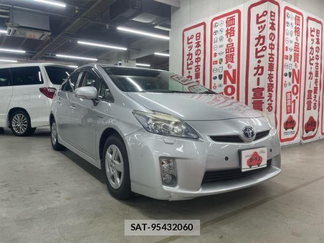 Toyota PRIUS 2011-10 8666754-0