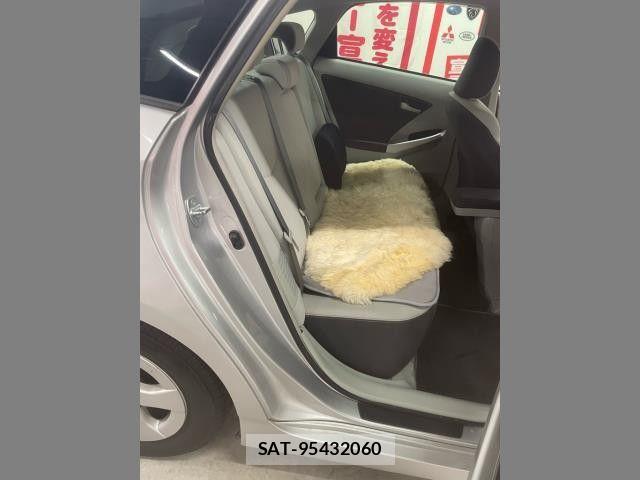 Toyota PRIUS 2011-10 8666754-4