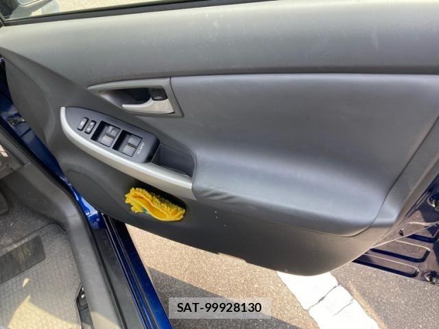 Toyota PRIUS 2009-06 8661097-10