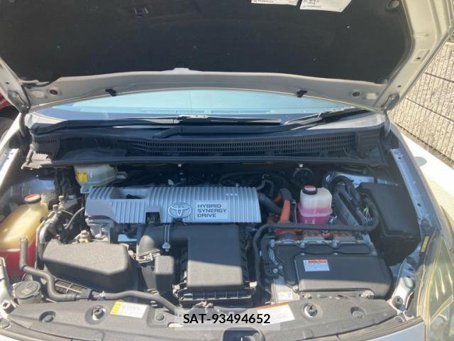 Toyota PRIUS 2015-09 8661099-11