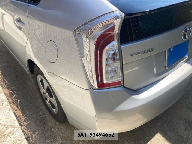 Toyota PRIUS 2015-09 8661099-2