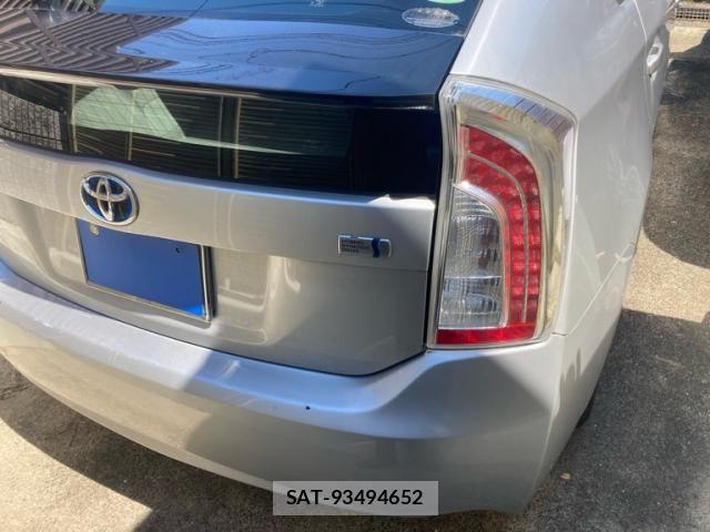 Toyota PRIUS 2015-09 8661099-3