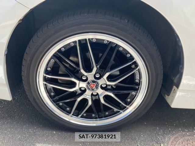 Toyota PRIUS 2013-08 8661061-5