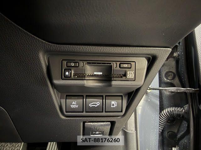 Toyota PRIUS 2023-05 8661000-13