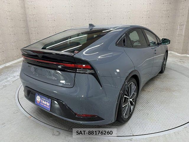 Toyota PRIUS 2023-05 8661000-2