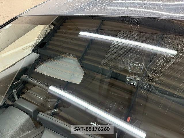 Toyota PRIUS 2023-05 8661000-4