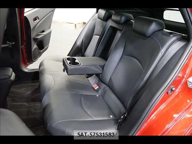 Toyota PRIUS 2017-02 8661019-17