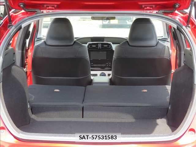Toyota PRIUS 2017-02 8661019-18