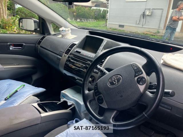 Toyota PRIUS 2008-10 8661074-10