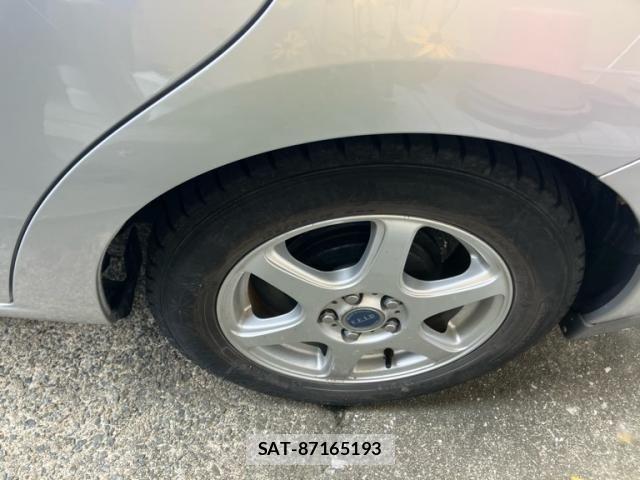 Toyota PRIUS 2008-10 8661074-6