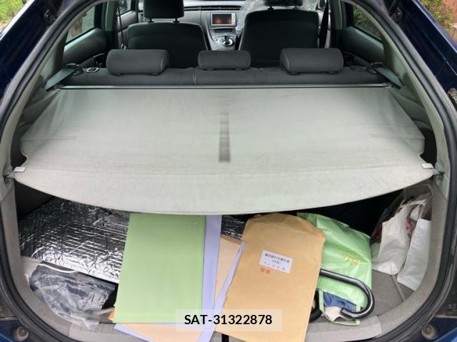 Toyota PRIUS 2010-06 8666758-11