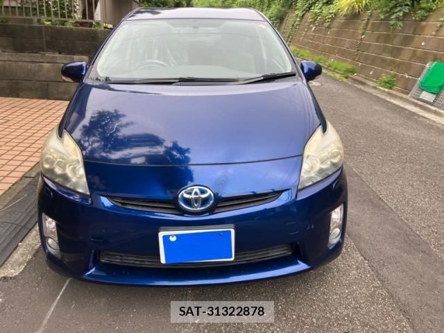 Toyota PRIUS 2010-06 8666758-1