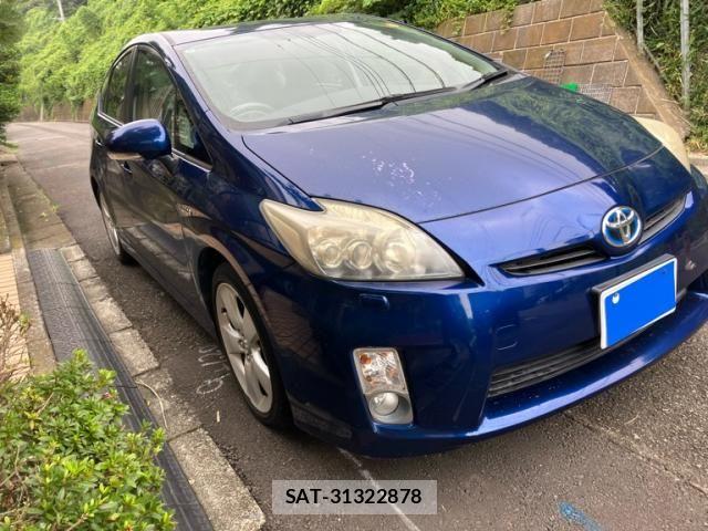 Toyota PRIUS 2010-06 8666758-3