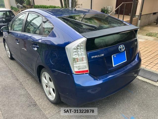 Toyota PRIUS 2010-06 8666758-4