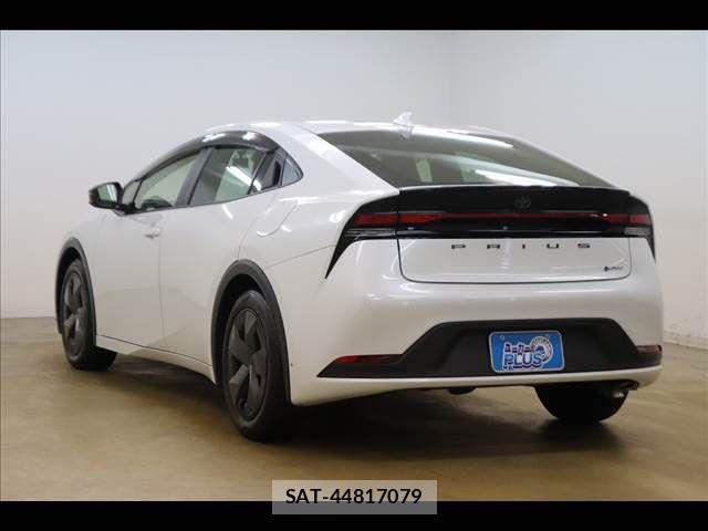 Toyota PRIUS 2023-03 8661006-19