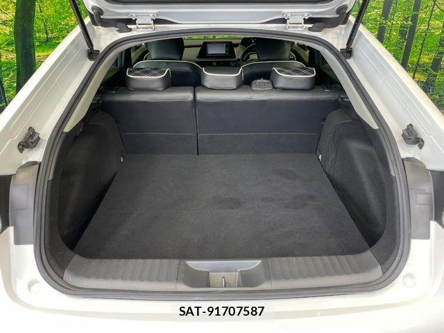 Toyota PRIUS 2023-04 8661004-10