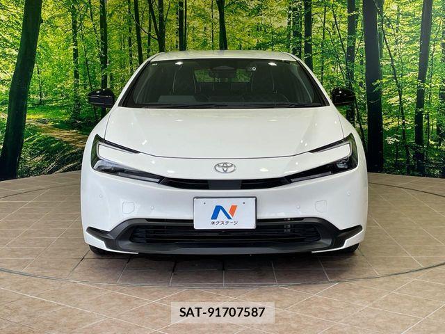 Toyota PRIUS 2023-04 8661004-14