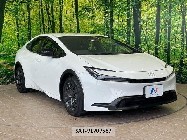 Toyota PRIUS 2023-04 8661004-16