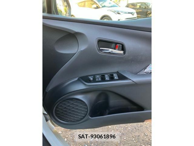 Toyota PRIUS 2016-05 8661060-13