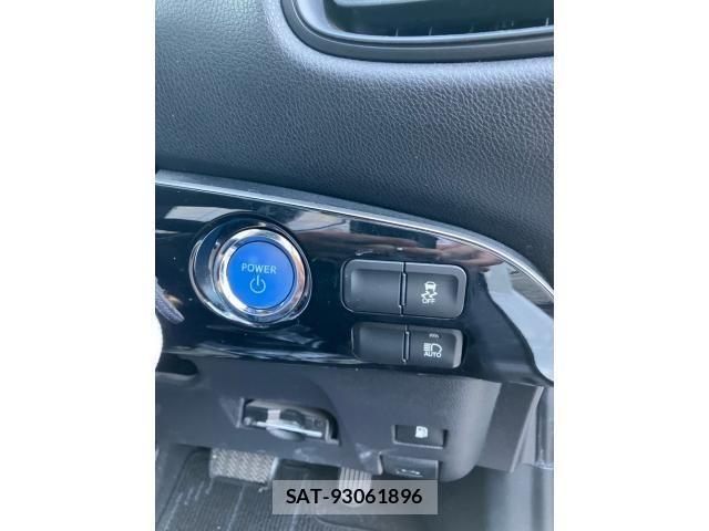 Toyota PRIUS 2016-05 8661060-14
