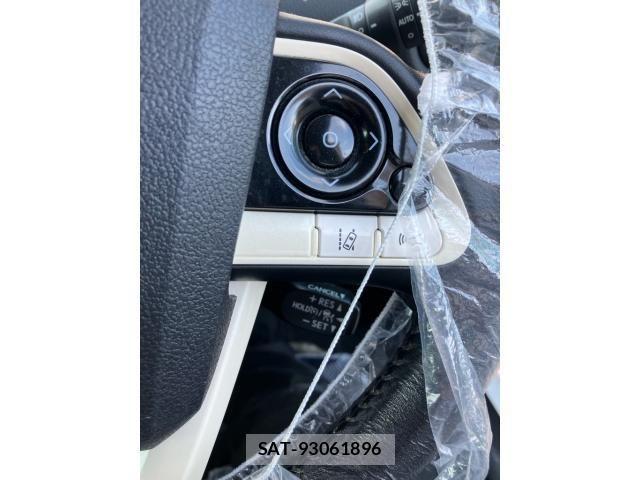 Toyota PRIUS 2016-05 8661060-17