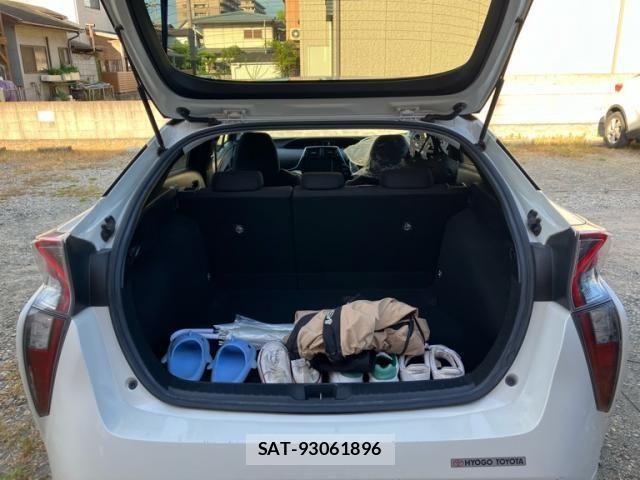 Toyota PRIUS 2016-05 8661060-6