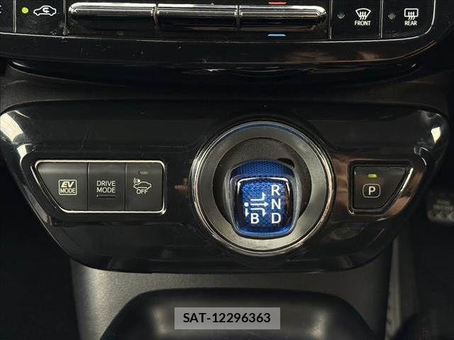 Toyota PRIUS 2017-09 8661038-25