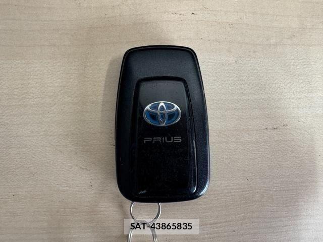 Toyota PRIUS 2016-04 8666746-28