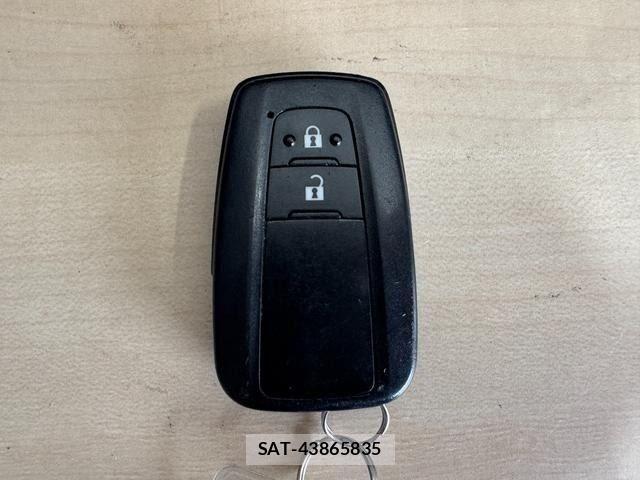 Toyota PRIUS 2016-04 8666746-29