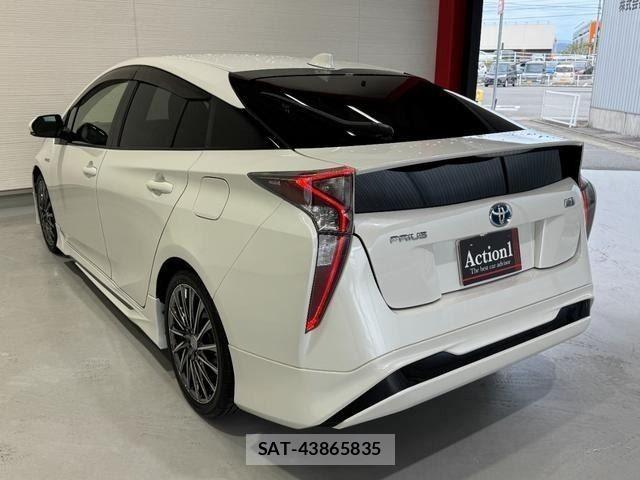 Toyota PRIUS 2016-04 8666746-3