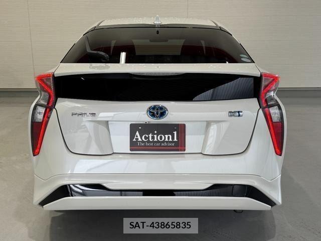 Toyota PRIUS 2016-04 8666746-4