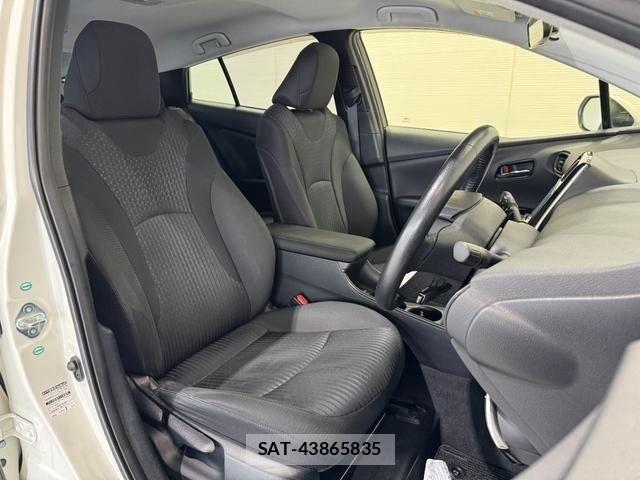 Toyota PRIUS 2016-04 8666746-8
