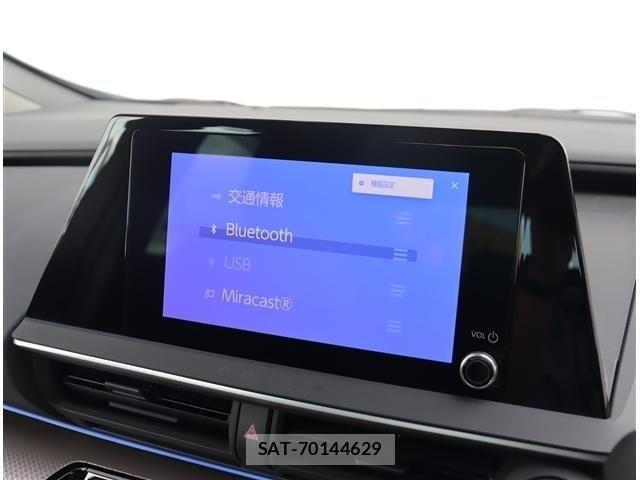 Toyota PRIUS 2023-10 8660999-10