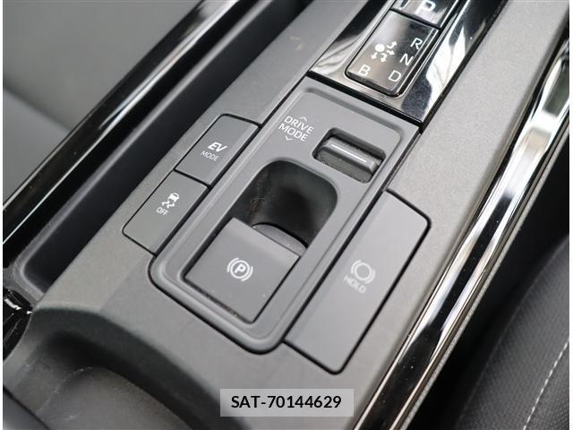 Toyota PRIUS 2023-10 8660999-17