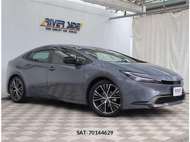 Toyota PRIUS 2023-10 8660999-24