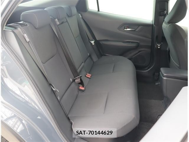 Toyota PRIUS 2023-10 8660999-5