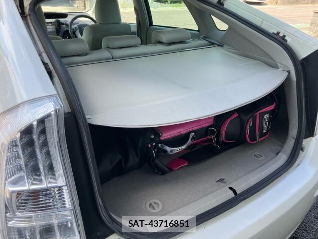 Toyota PRIUS 2010-03 8661094-11