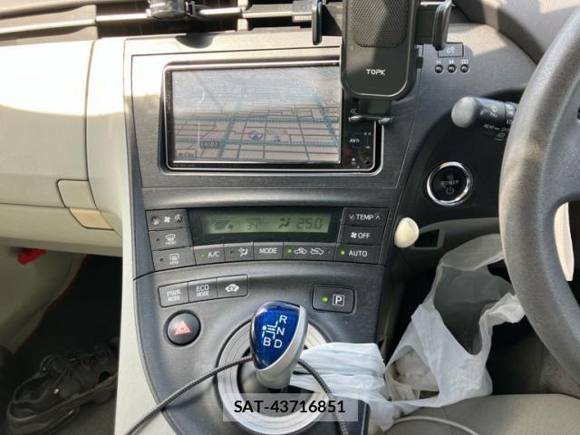 Toyota PRIUS 2010-03 8661094-14