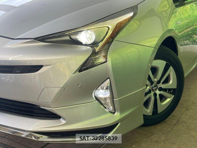 Toyota PRIUS 2016-11 8661025-12