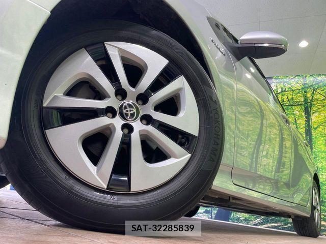 Toyota PRIUS 2016-11 8661025-13