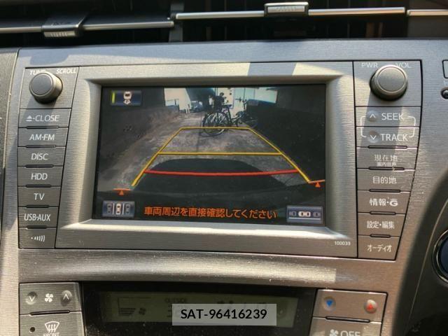 Toyota PRIUS 2014-02 8666751-18