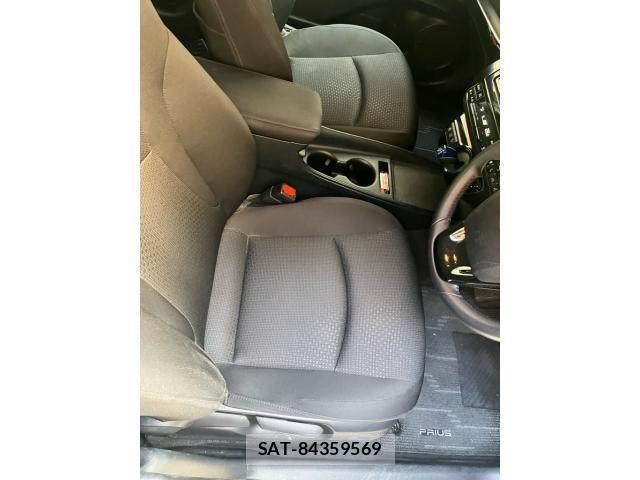 Toyota PRIUS 2019-11 8661022-11