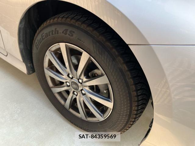 Toyota PRIUS 2019-11 8661022-1