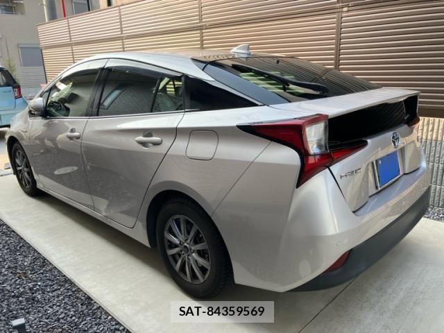 Toyota PRIUS 2019-11 8661022-3
