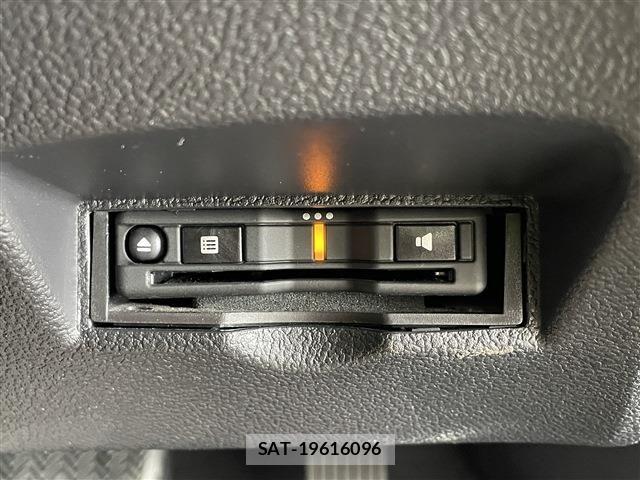 Toyota PRIUS 2020-03 8666745-19
