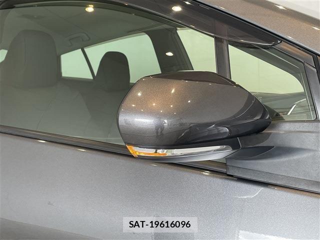 Toyota PRIUS 2020-03 8666745-22