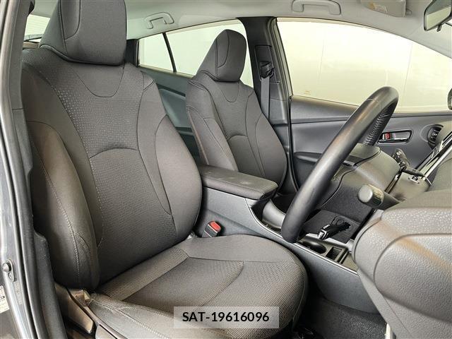 Toyota PRIUS 2020-03 8666745-25