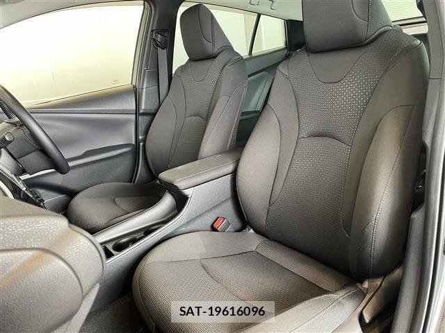 Toyota PRIUS 2020-03 8666745-26